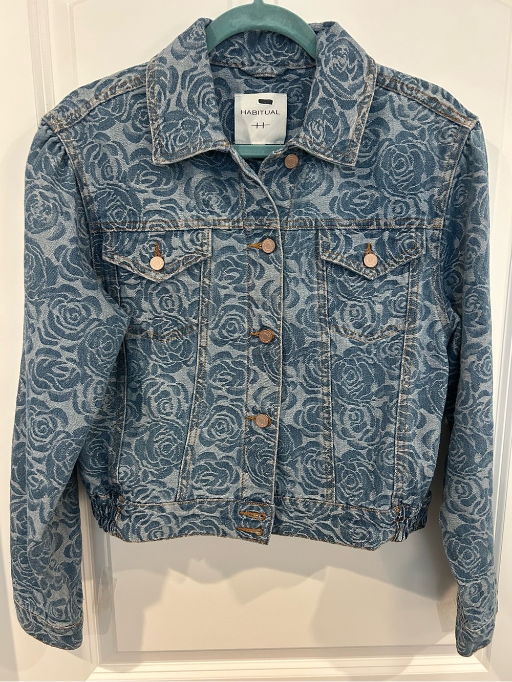EUC XS/S Anthropologie Habitual Jacquard Rose Crop Denim Trucker Jacket Jean